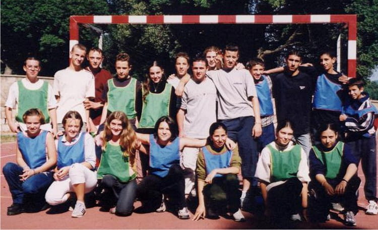 Photo de classe Classe de 3ème en 2001 de 2001, Collège Jacques De ...