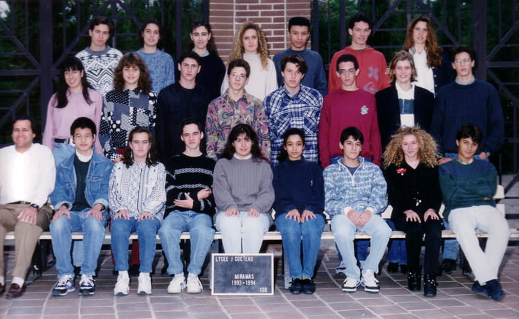 Photo de classe 1ere S de 1994, Lycée Jean Cocteau - Copains d'avant