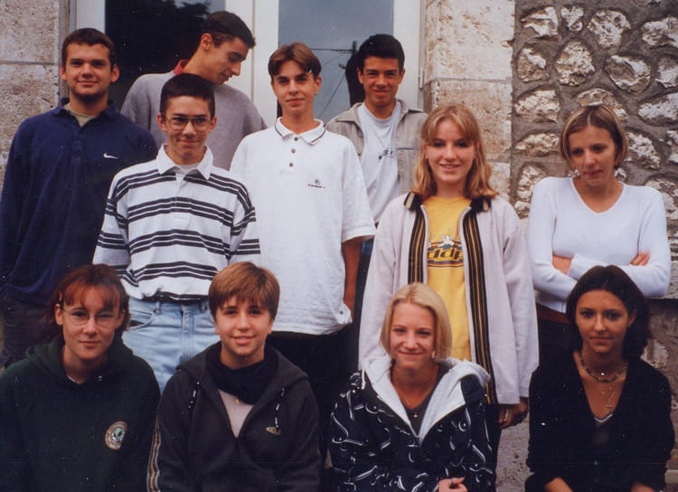 Photo de classe 2nde11 de 1999, Lycée Philibert Dessaignes Copains d