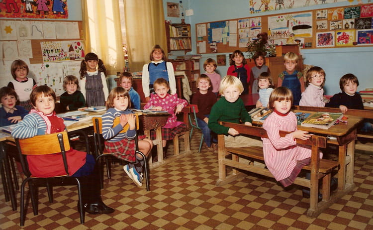 Photo de classe Maternelle - CP - CE1 de 1983, Ecole Primaire ...