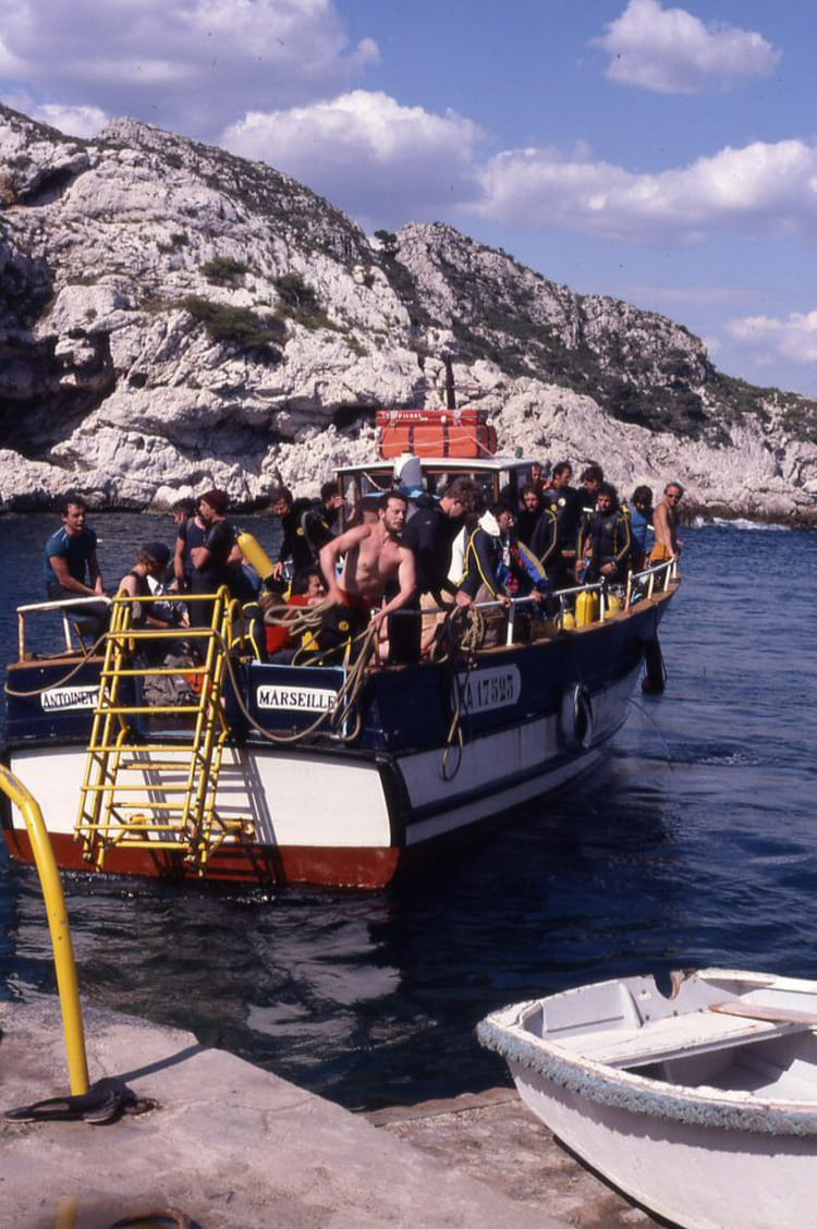 Photo De Classe Depart Plongee De 1978 Ucpa Copains D Avant