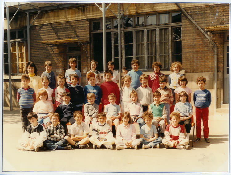 Photo de classe CE2 de 1984, ECOLE SAINTE MARIE - Copains d'avant