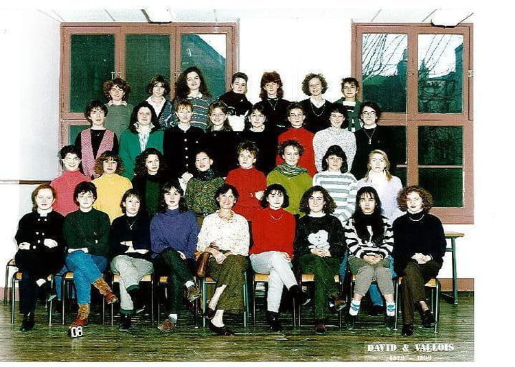 Photo de classe BTS SECRETARIAT TRILINGUE de 1990, Lycée Libergier ...