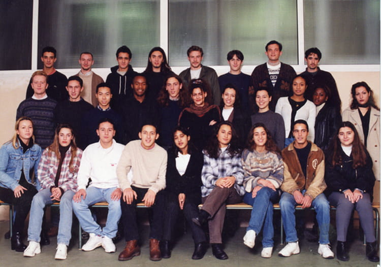 Photo de classe BTS Action Co de 1997, Lycée Paul Doumer - Copains d'avant