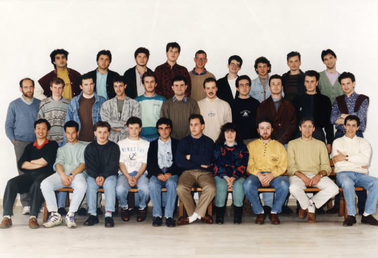 Photo de classe 2 année BTS electronique de 1991, Lycée Chaptal ...