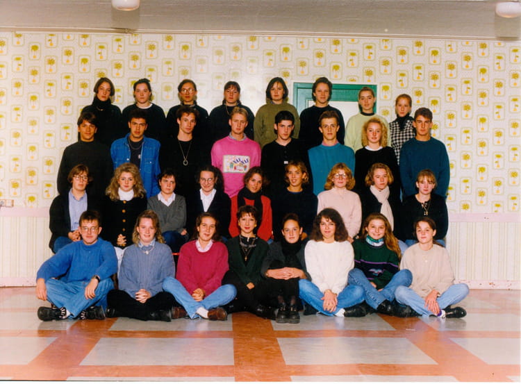 Photo de classe 1ere STT de 1994, Lycée Michel Anguier - Copains d'avant