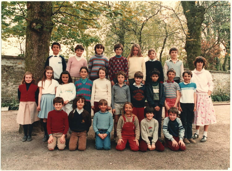 Photo de classe CM1 école Saint Grégoire 1981 de 1981, ECOLE SAINT
