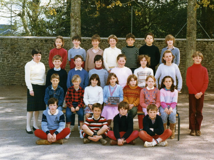 Photo de classe CM1 de 1984, Ecole Sainte Marie (Valognes) - Copains d ...