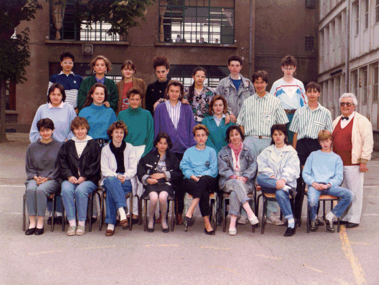 Photo de classe Collège de l'Assomption 3eme bleu 198687 de 1987
