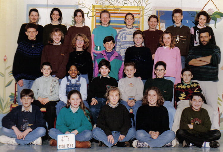 Photo de classe 4°1 de 1990, Collège Claude Delvincourt Copains d'avant