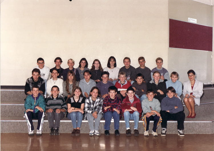 Photo de classe 3A de 1996, Collège Louis Cordelet - Copains d'avant