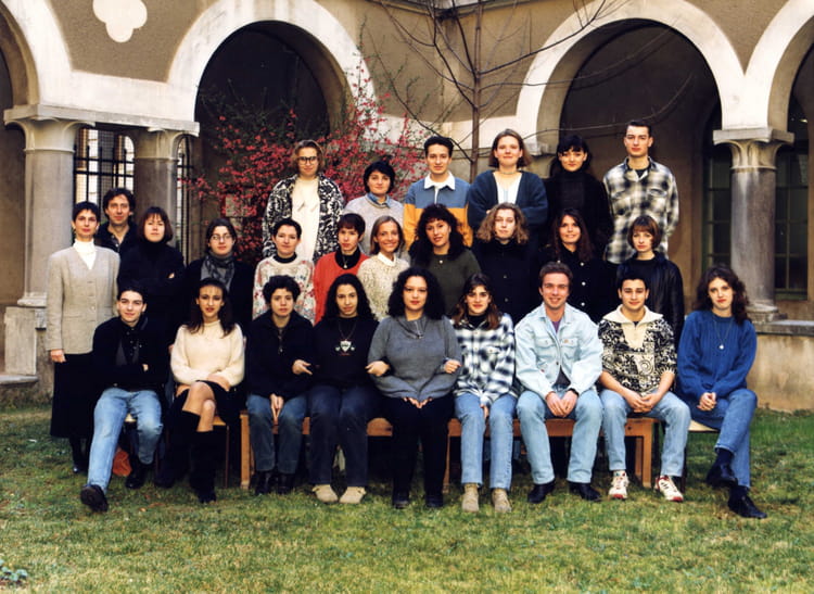 Photo de classe PREMIERE STT ACA de 1995, MONTPLAISIR - Copains d'avant