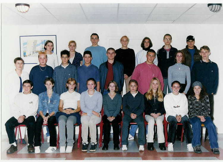 Photo de classe 1ES de 1999, Lycée Michel Anguier - Copains d'avant