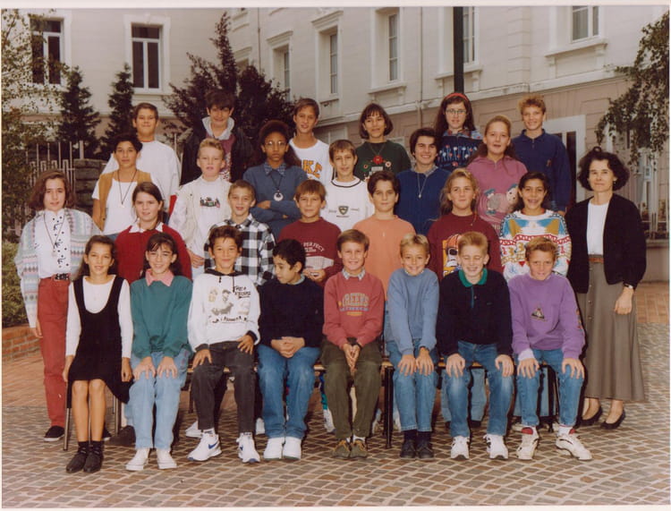 Photo de classe 5L de 1993, Collège Notredame De Valbenoite Copains