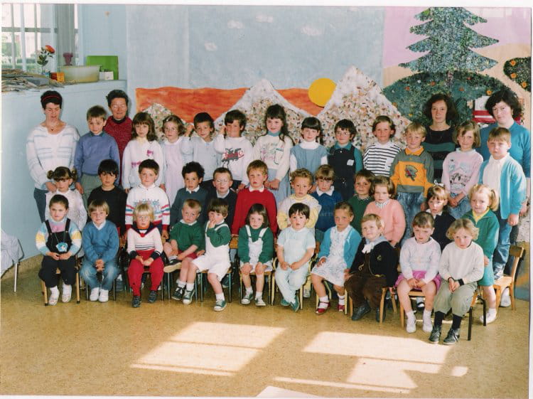 Photo de classe Maternelle de 1987, Ecole Primaire (Sainte Marie Du