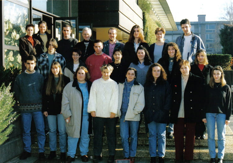 Photo de classe BTS 2 de 1997, Lycée Louis De Foix - Copains d'avant