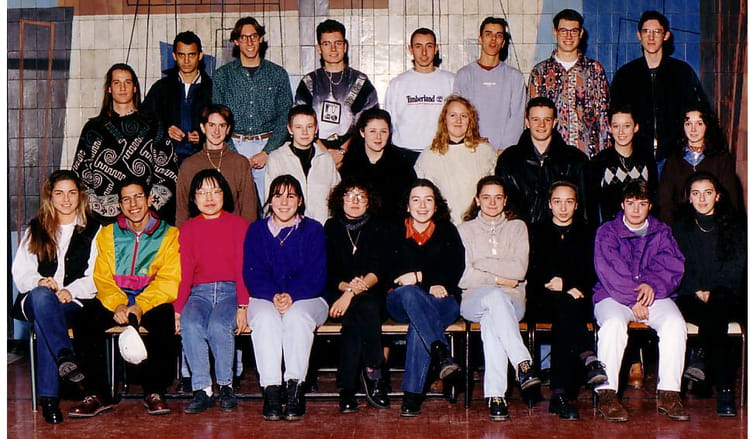 Photo de classe Terminale STLa de 1996, Lycée Louise Michel - Copains d ...