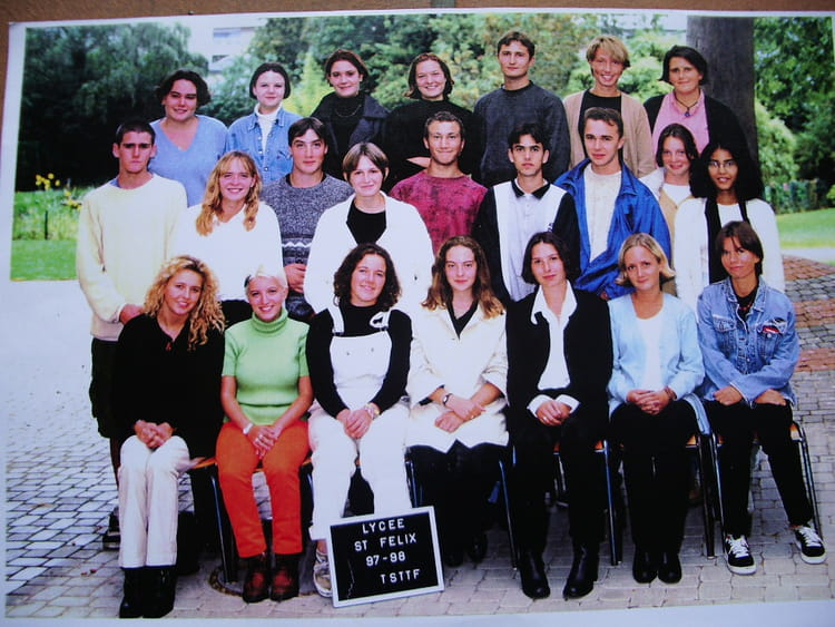 Photo de classe Terminale STT de 1997, Lycée Saint-félix - Copains d'avant