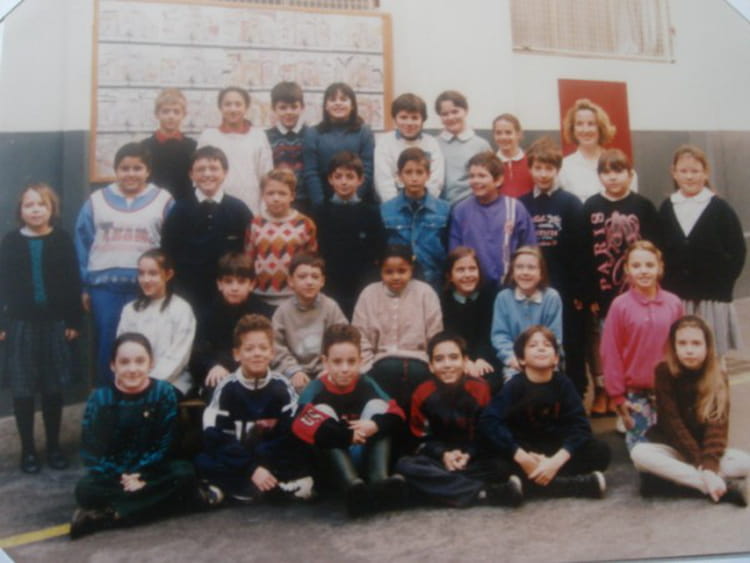 Photo de classe CM1 de 1994, Collège Privé Saintambroise Copains d'avant