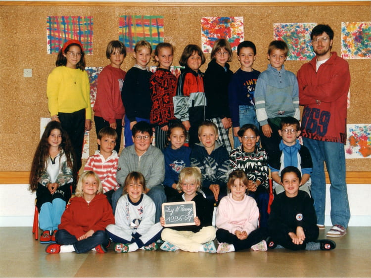 Photo de classe CM1 LaySaintRémy de 1996, école Primaire De Lay Saint