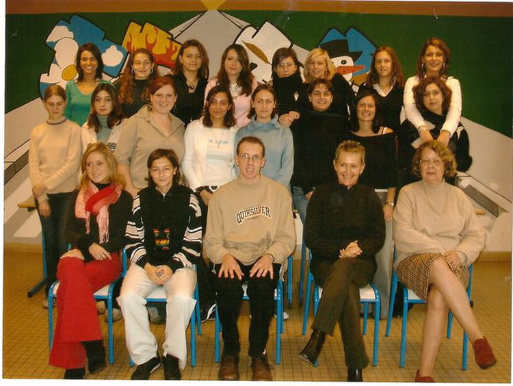 Photo de classe T STT ACA de 2005, Les Rosiers - Copains d'avant