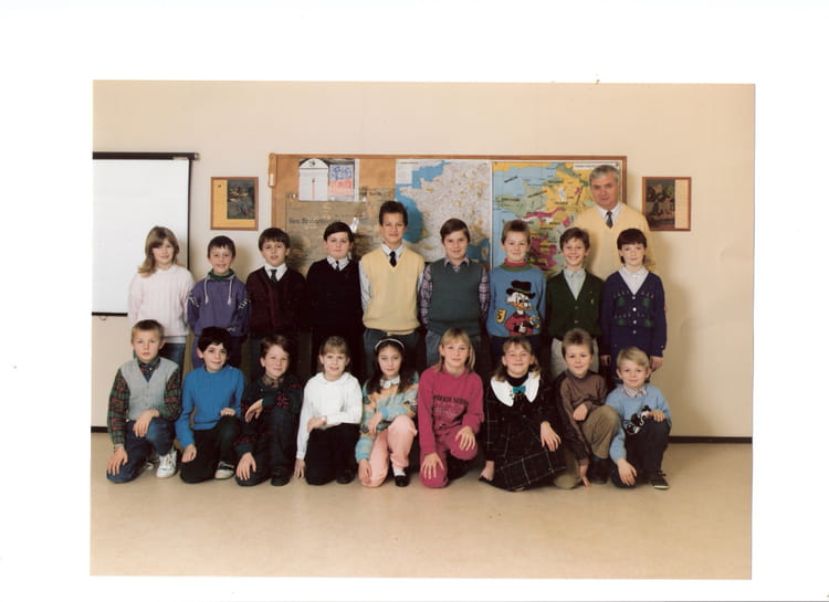 Photo de classe Cm2 de 1991, ECOLE PRIMAIRE - Copains d'avant