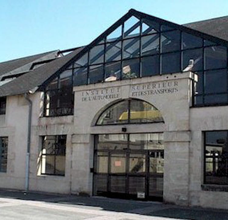 Photo de classe Mon école : L' ISAT de 2005, Institut Supérieur ...