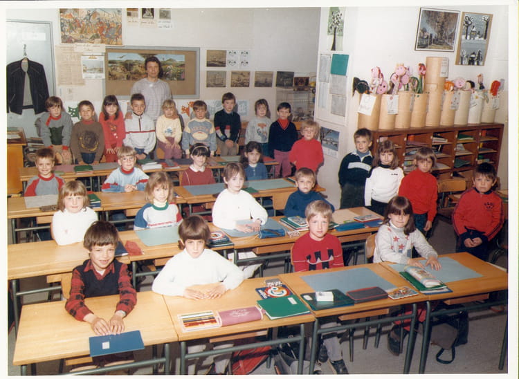 photo-de-classe-cp-1984-de-1984-ecole-primaire-de-porcelette-copains