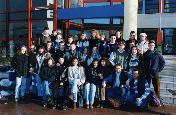 Photo de classe Terminal STT ACC de 1995, Lycée Jean Moulin - Copains d ...