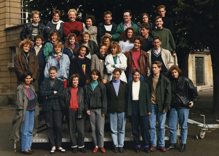 Photo de classe 1ère B5 de 1990, Lycée Michel De Montaigne - Copains d ...