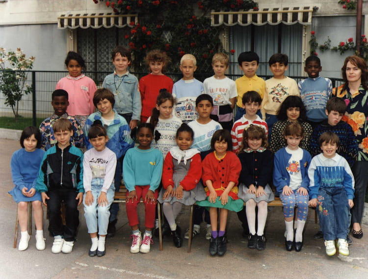 Photo de classe 1992 de 1992, ECOLE MONTAIGNE - Copains d'avant