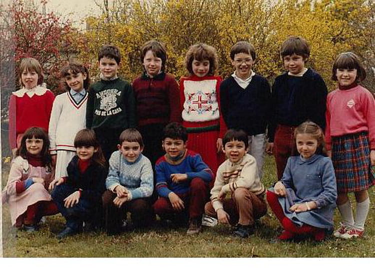 Photo de classe Classe de CP 1982 1983 de 1982, ECOLE PIERRE ET MARIE ...