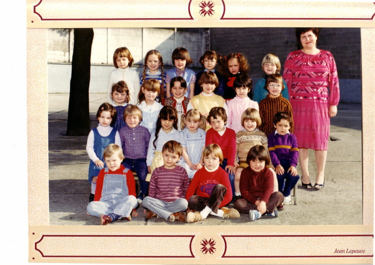 Photo de classe Moyenne section de 1983, Ecole Sainte Reine (Denain