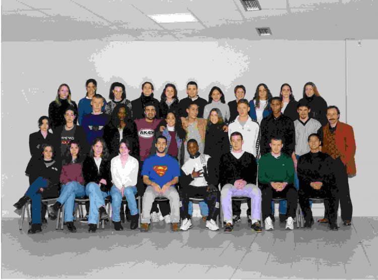 Photo de classe TES1 de 1997, Lycée Jean Monnet - Copains d'avant