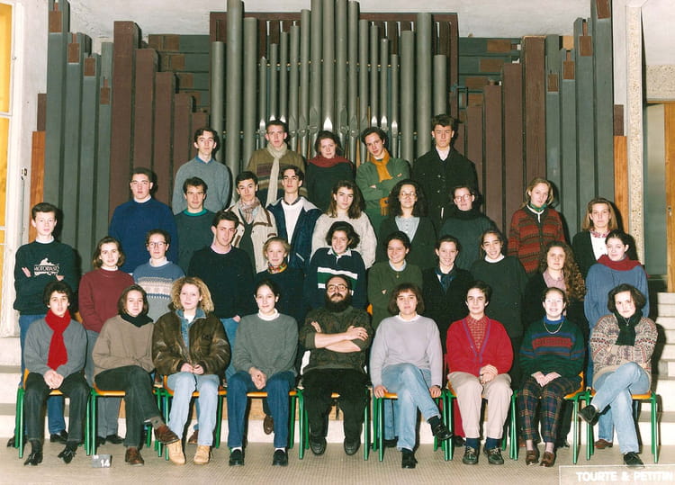 Photo de classe 1ère de 1991, Lycée Notredame De Stecroix Copains d'avant