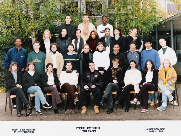 Photo de classe Première STT 2 de 1999, Lycée Pothier - Copains d'avant