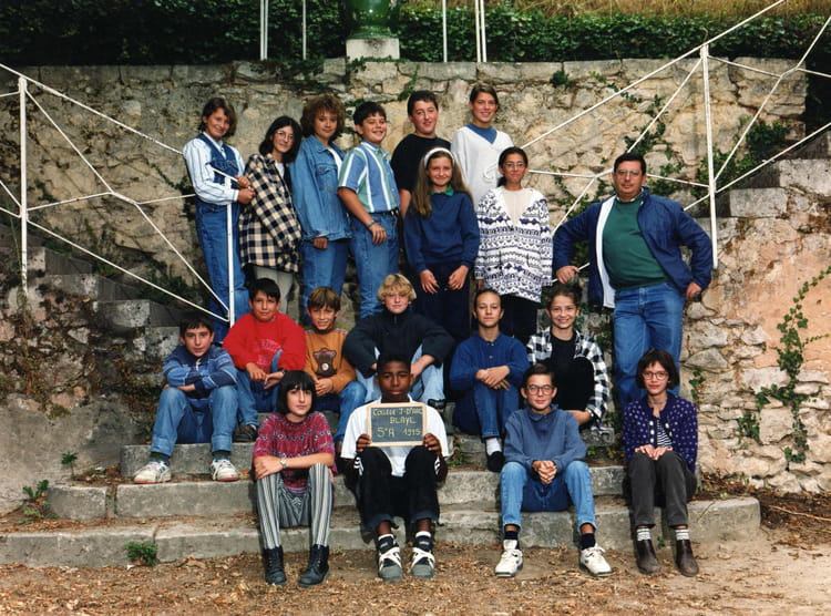 Photo de classe 5ème A de 1995, Collège Jeanne D'arc Saintromain