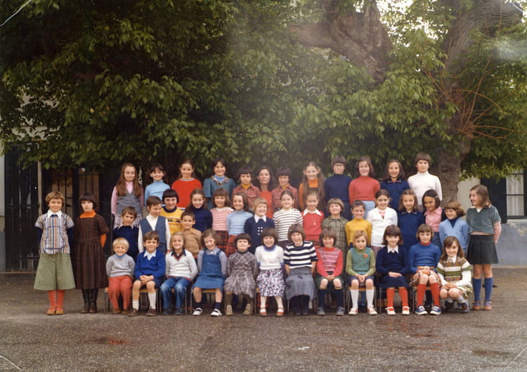 Photo de classe Cp ou ce1? de 1977, ECOLE SAINTE MARIE - Copains d'avant
