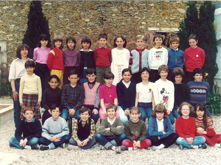 Photo de classe CM1 de 1981, Ecole Notredame De L'assomption Copains d'avant Photo de classe CM1 de 1981, Ecole Notredame De L'assomption Copains d'avant