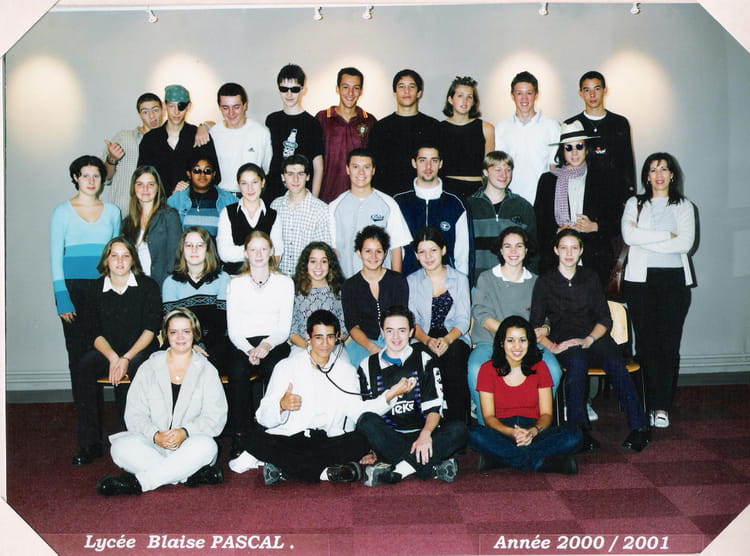 Photo de classe 1SB1 2000/2001 de 2000, Lycée Blaise Pascal - Copains d ...
