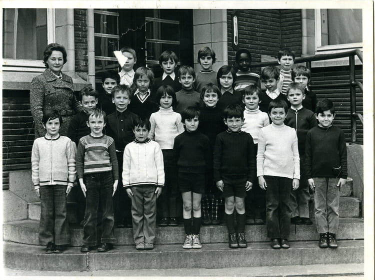 Photo de classe 2ème année primaire de 1971, INSTITUT NOTRE DAME DE LA