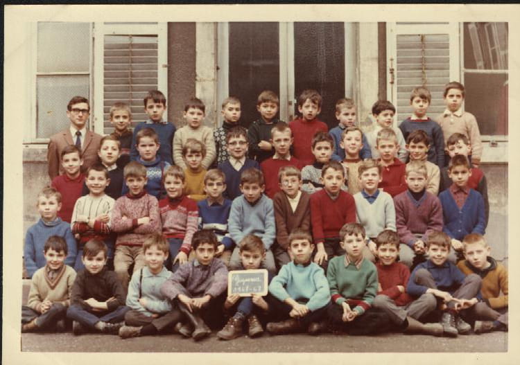 Photo de classe Ce 2 de 1968, Ecole La Sainte Famille (Toul) Copains