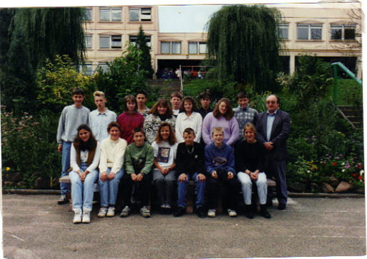 Photo De Classe College Françoise Dolto 3eme1 De 1995 Collège Françoise Dolto Copains D Avant Photo De Classe College Françoise Dolto 3eme1 De 1995 Collège Françoise Dolto Copains D Avant