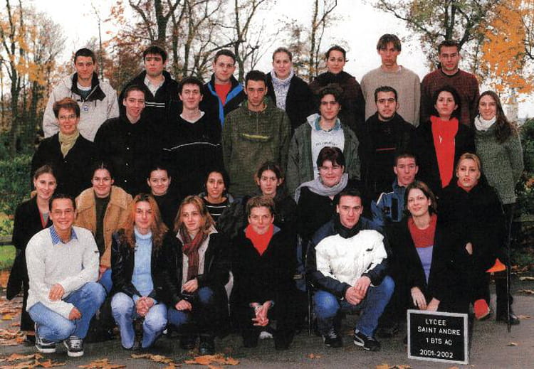 Photo de classe BTS Action Co 1ère année de 2002, Lycée Privé Saint ...