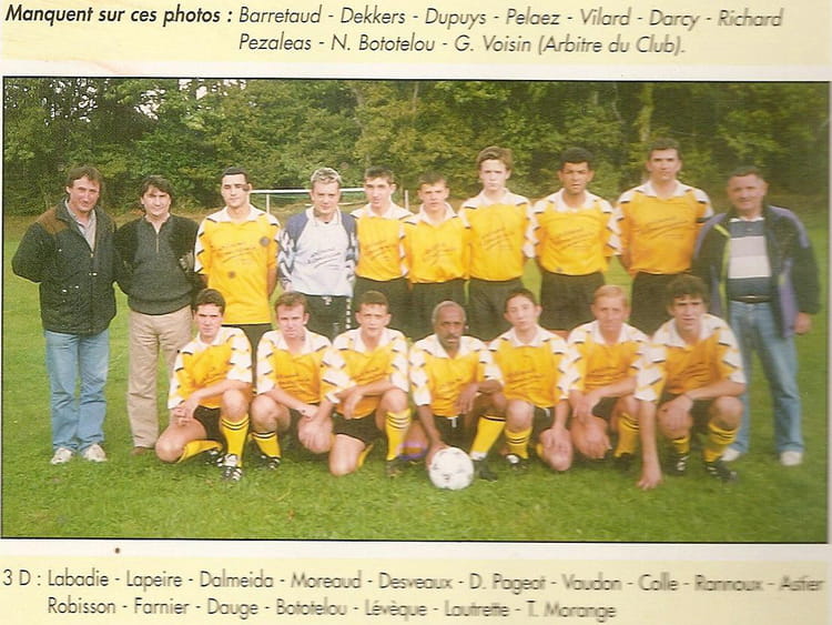 Photo de classe 19981999 Equipe 2 de 1998, Etoile Sportive Champagnac