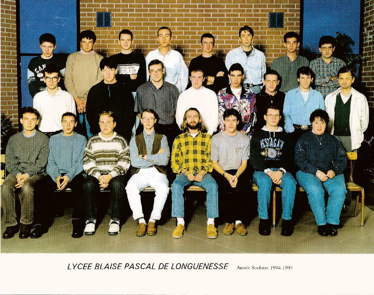 Photo de classe 1994-1995 - 2eme année BTS elect de 1994, BLAISE PASCAL ...