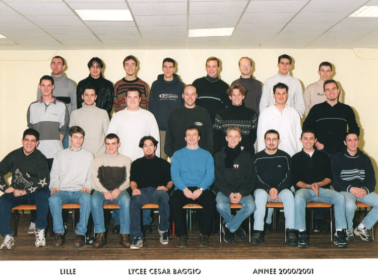 Photo de classe 2eme année BTS CPI de 2000, Lycée Scientifique ...