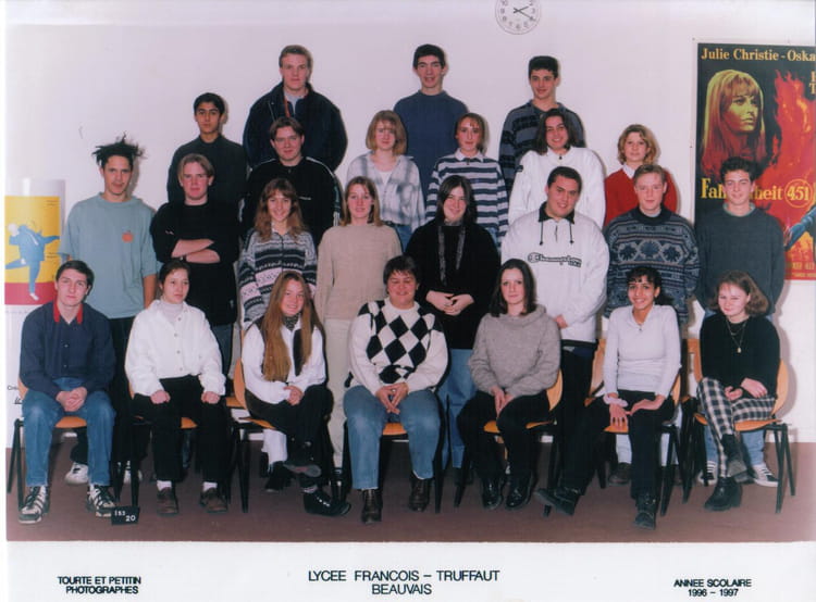 Photo de classe 1 ère STT Compta de 1997, Lycée Francois Truffaut ...