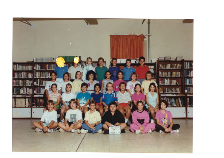 Photo de classe 6e C de 1990, Collège Roustan - Copains d'avant