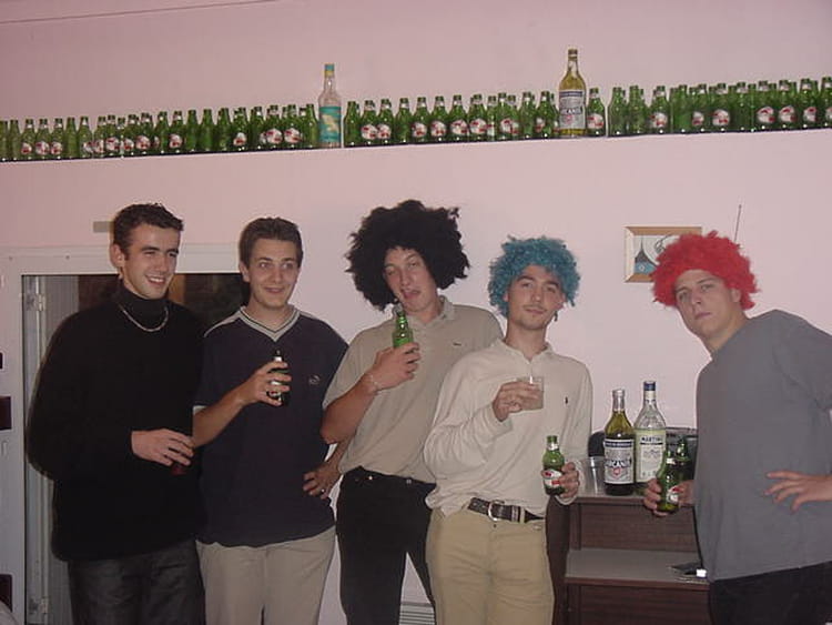 Photo de classe BTS Biochimie 1 de 2001, BTS BIOCHIMIE JEAN MOULIN ...